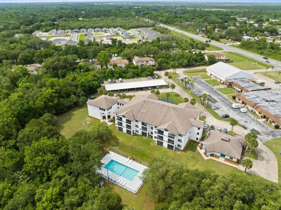 Oasis 203 - Symmetry & Serenity Titusville Exterior photo