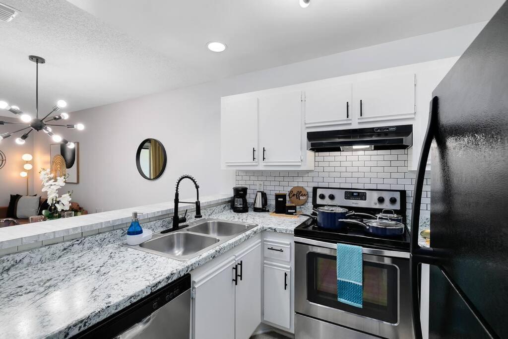 Oasis 203 - Symmetry & Serenity Titusville Exterior photo