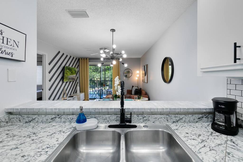 Oasis 203 - Symmetry & Serenity Titusville Exterior photo